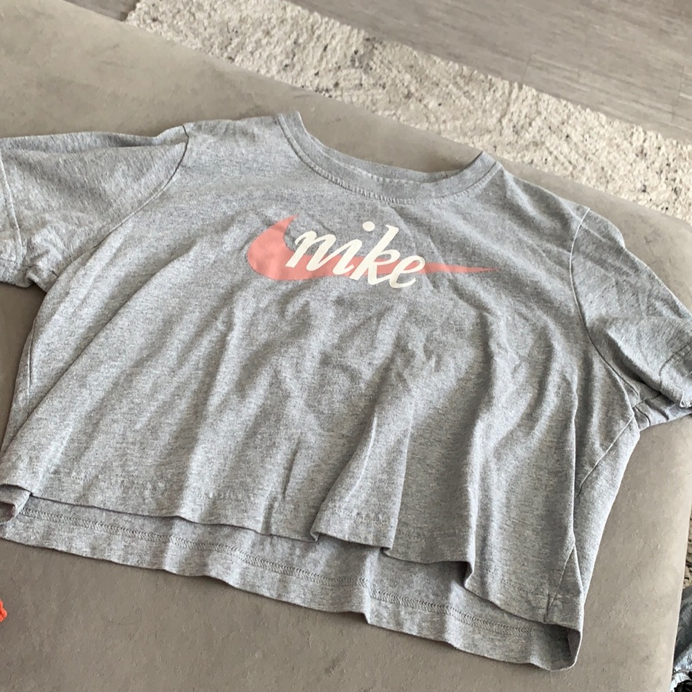 Nike crop